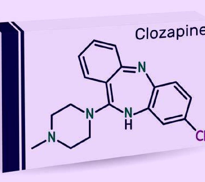 Clozapine pills
